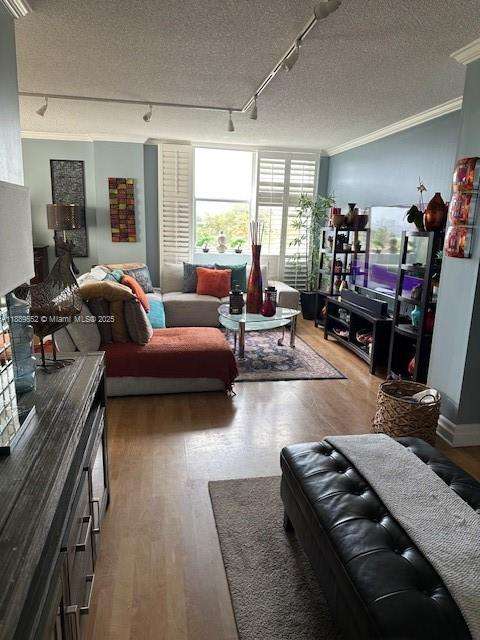 Small Image of 11111 BISCAYNE BLVD #6B, Miami Number 7
