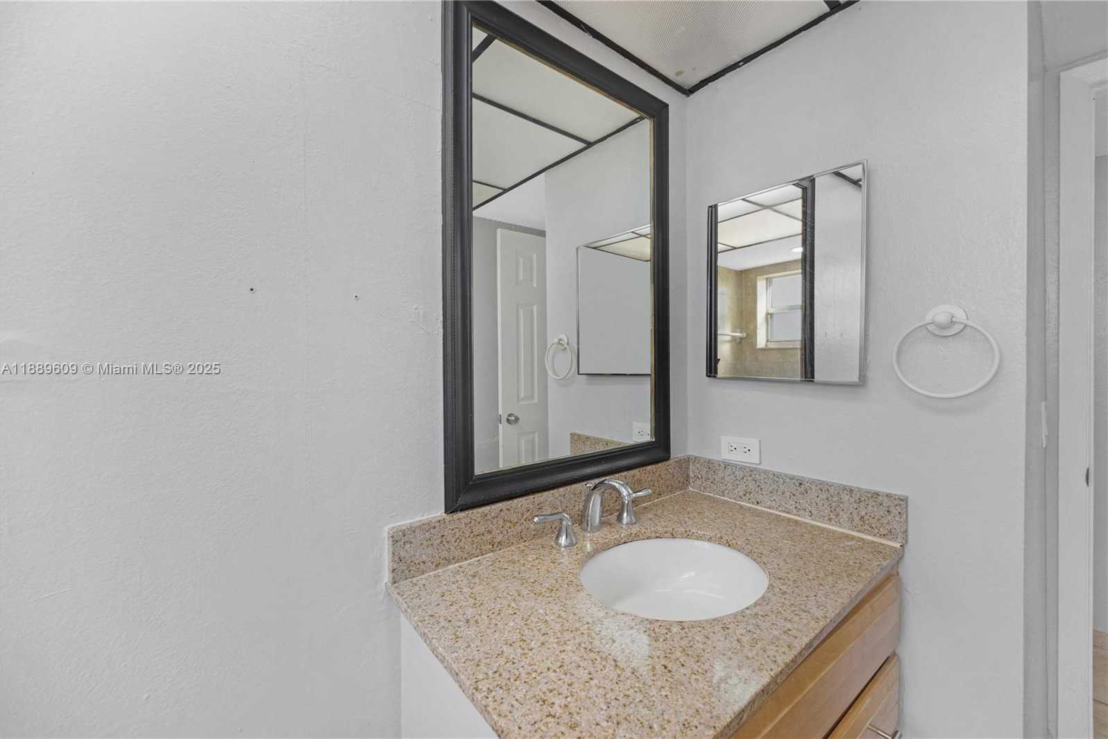 Small Image of 1750 WEST 46TH ST #544, Hialeah Number 18