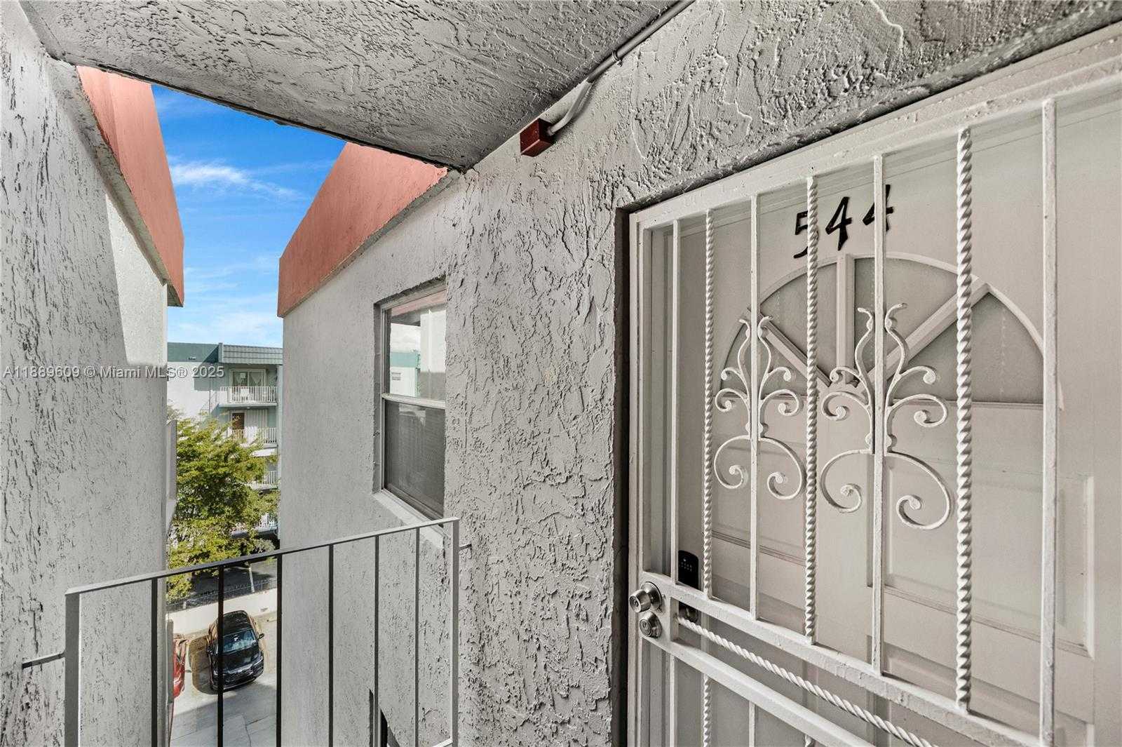 Small Image of 1750 WEST 46TH ST #544, Hialeah Number 26