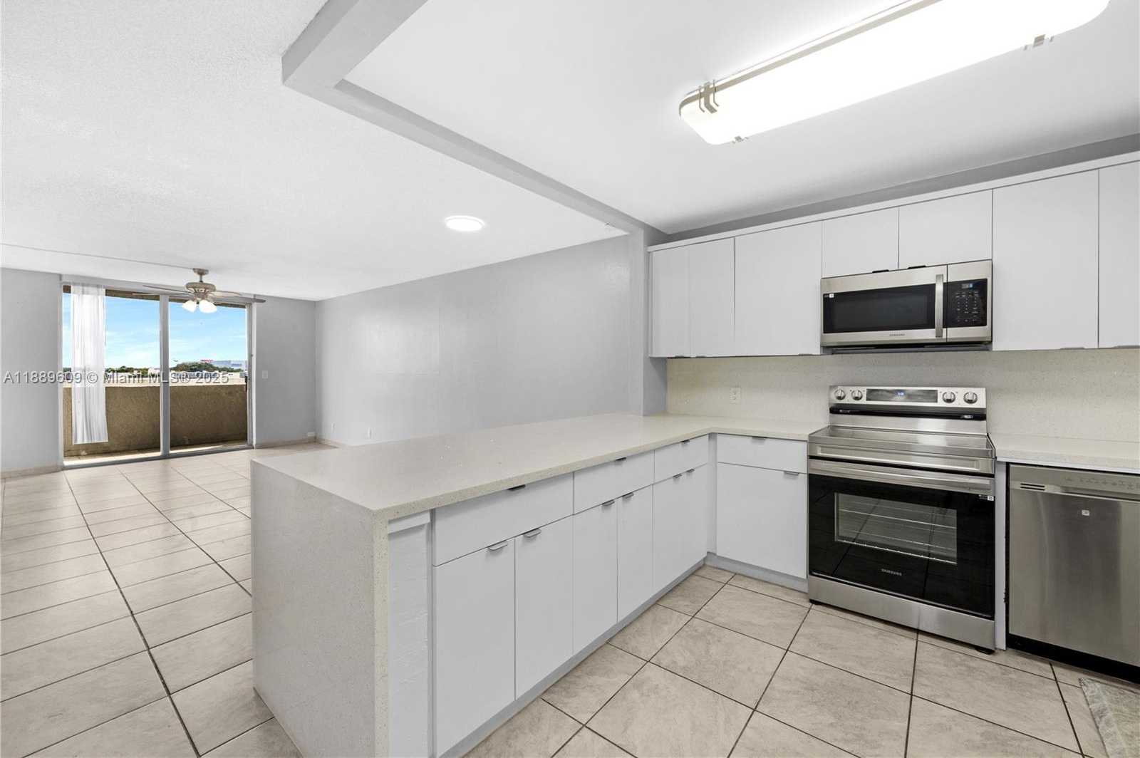 Small Image of 1750 WEST 46TH ST #544, Hialeah Number 4