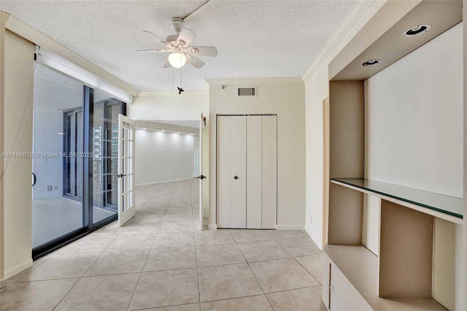 Small Image of 20281 EAST COUNTRY CLUB DR #2110, Aventura Number 22