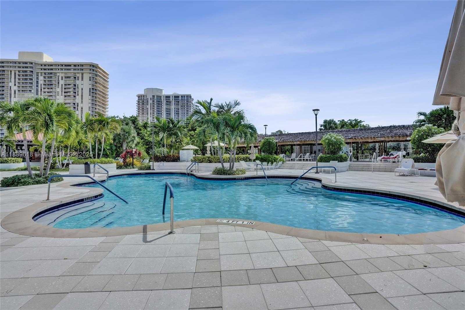 Small Image of 20281 EAST COUNTRY CLUB DR #2110, Aventura Number 29