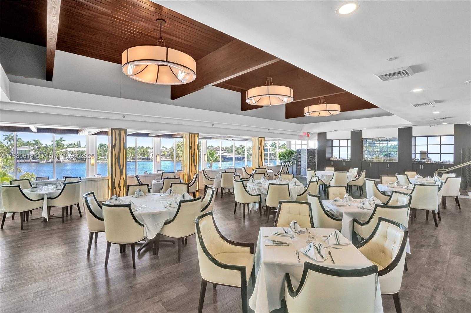 Small Image of 20281 EAST COUNTRY CLUB DR #2110, Aventura Number 57