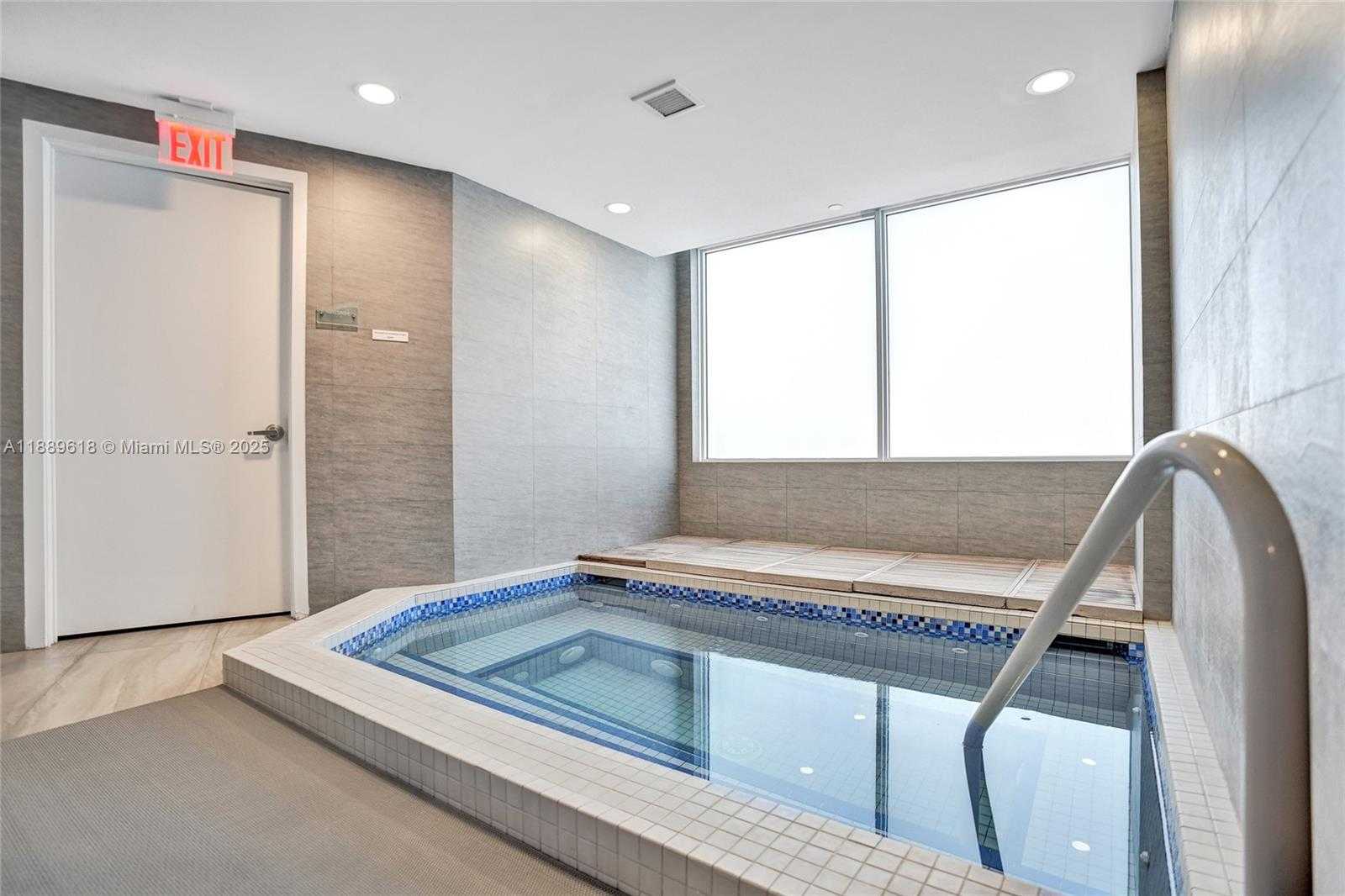 Small Image of 20281 EAST COUNTRY CLUB DR #2110, Aventura Number 70