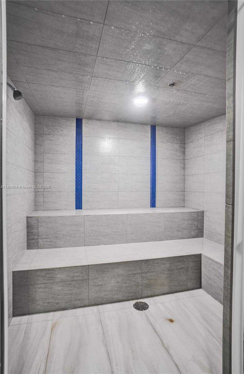 Small Image of 20281 EAST COUNTRY CLUB DR #2110, Aventura Number 71