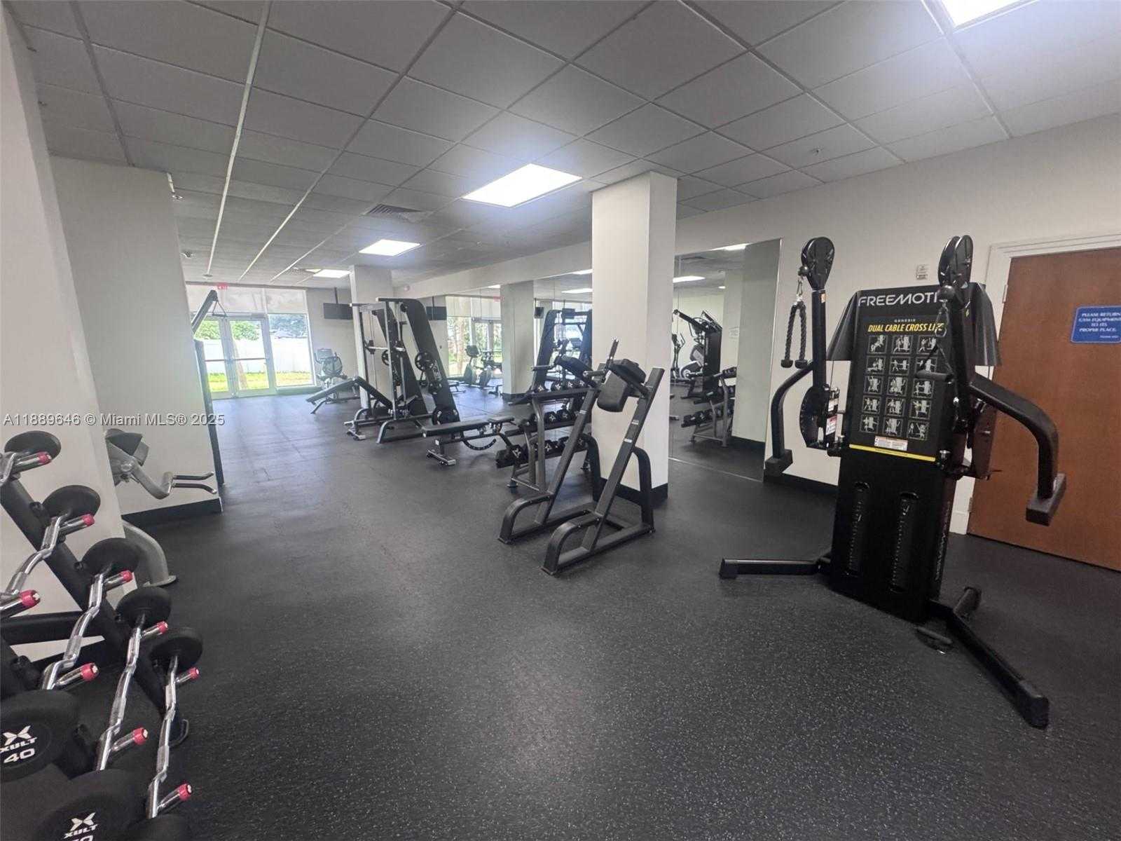 Small Image of 3001 SOUTH OCEAN DR #907, Hollywood Number 34