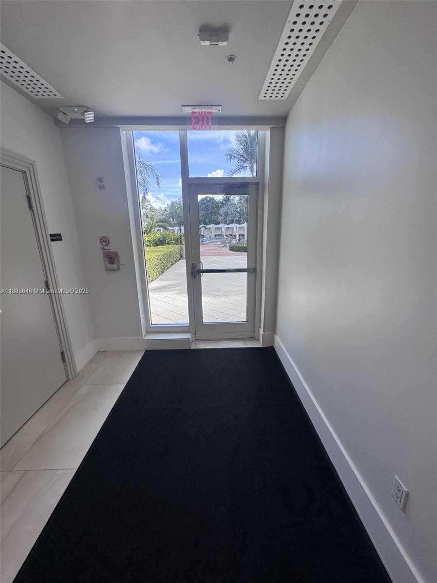 Small Image of 3001 SOUTH OCEAN DR #907, Hollywood Number 39