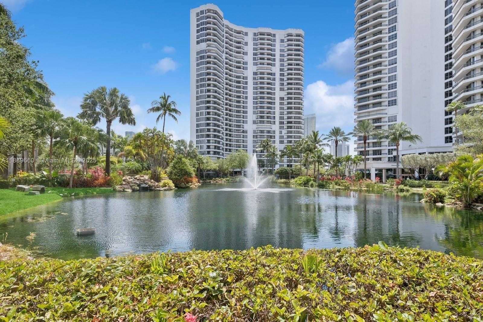Small Image of 3600 MYSTIC POINTE DR #1801, Aventura Number 19