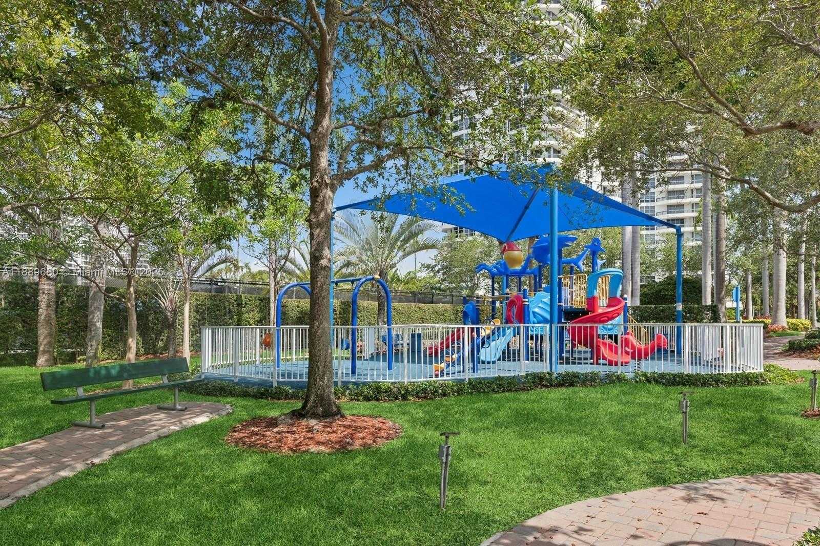 Small Image of 3600 MYSTIC POINTE DR #1801, Aventura Number 27