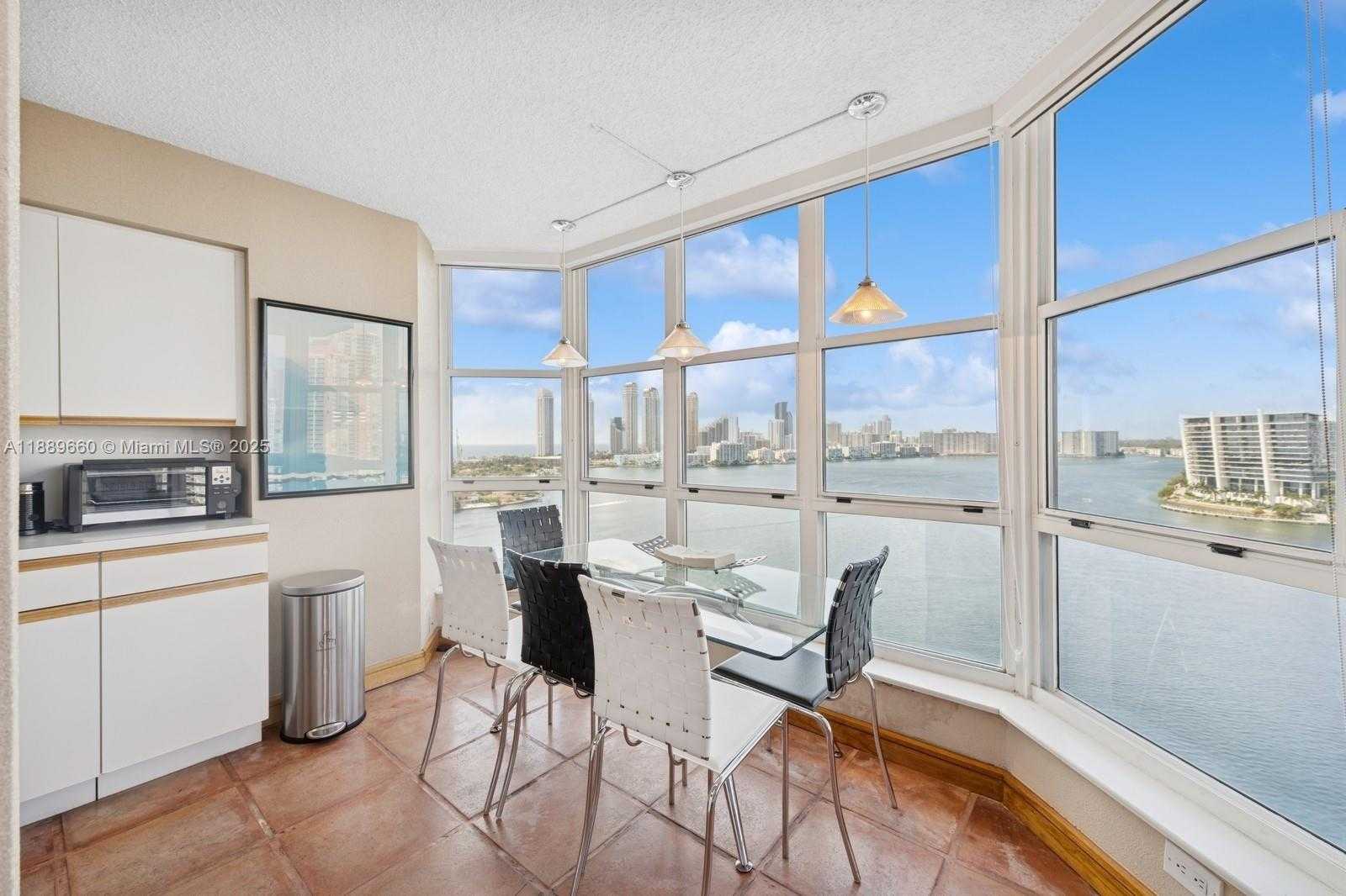 Small Image of 3600 MYSTIC POINTE DR #1801, Aventura Number 4