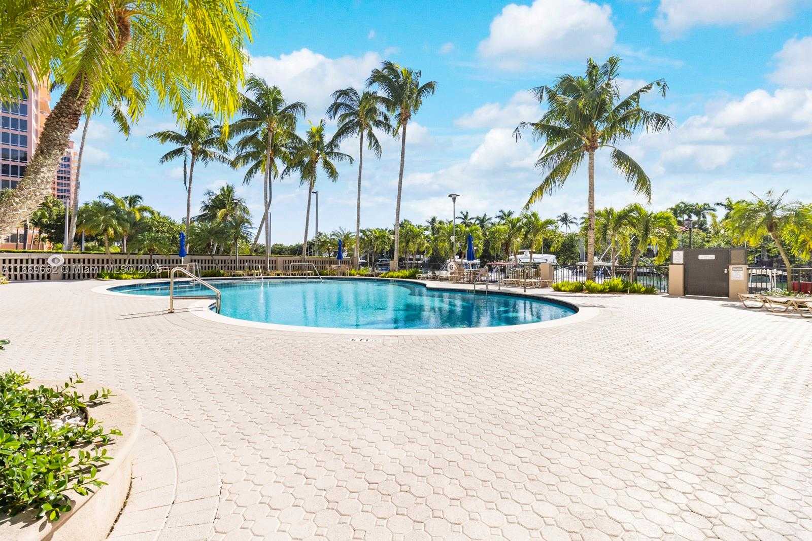 Small Image of 90 EDGEWATER DR #1218, Coral Gables Number 19