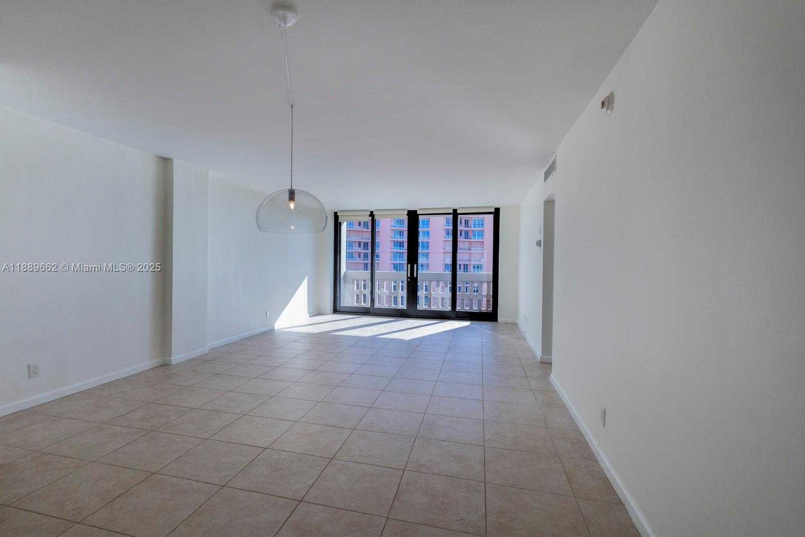 Small Image of 90 EDGEWATER DR #1218, Coral Gables Number 6
