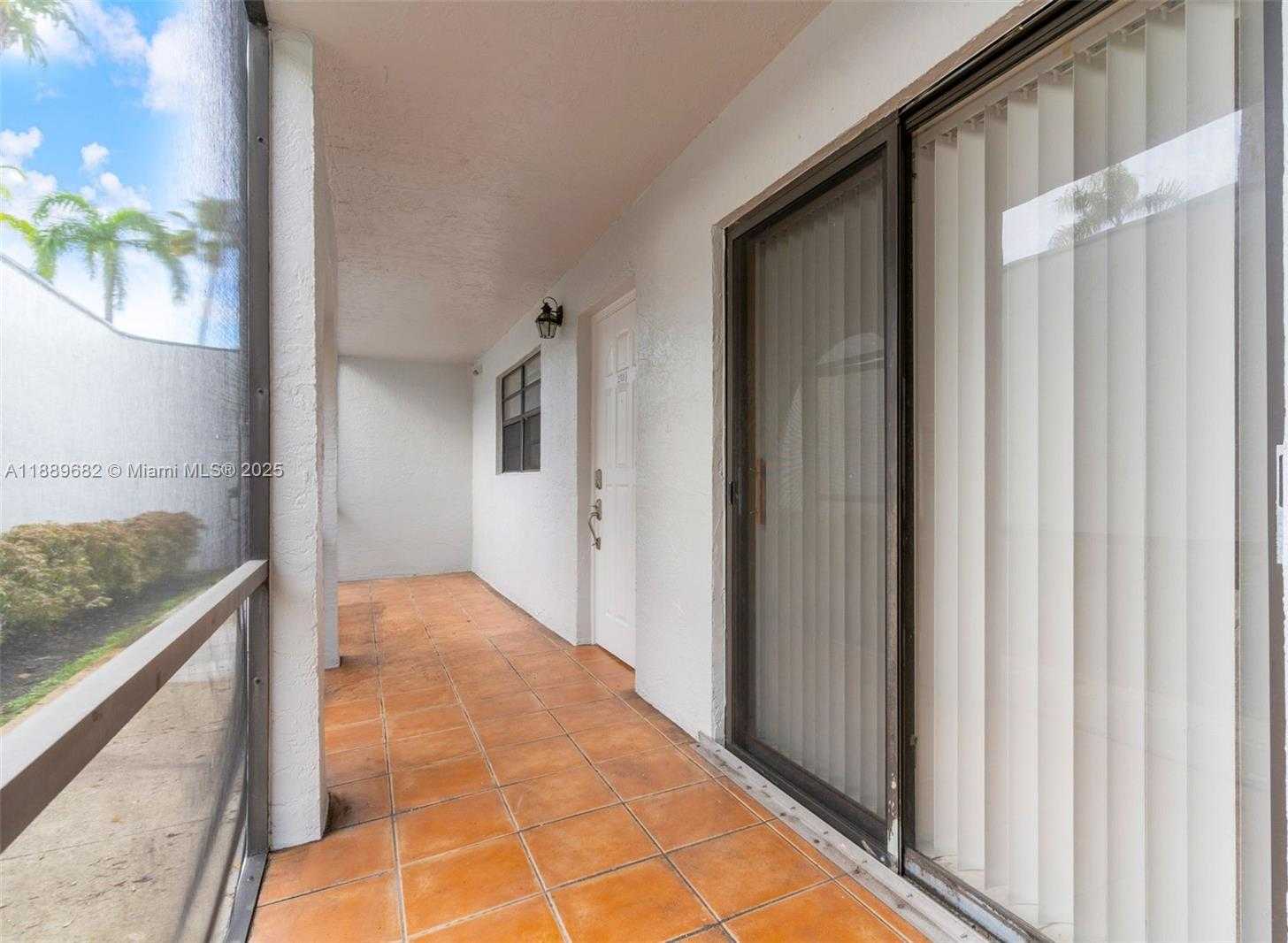 Small Image of 18370 MEDITERRANEAN BLVD #1-25, Hialeah Number 17