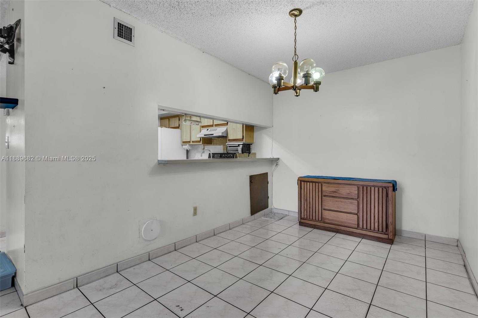 Small Image of 18370 MEDITERRANEAN BLVD #1-25, Hialeah Number 4