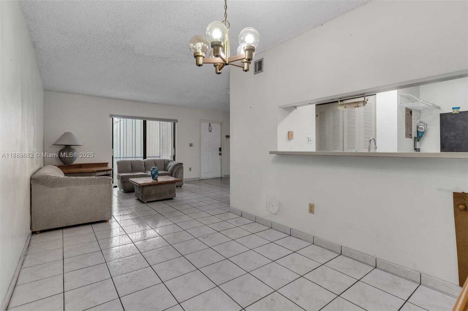 Small Image of 18370 MEDITERRANEAN BLVD #1-25, Hialeah Number 5
