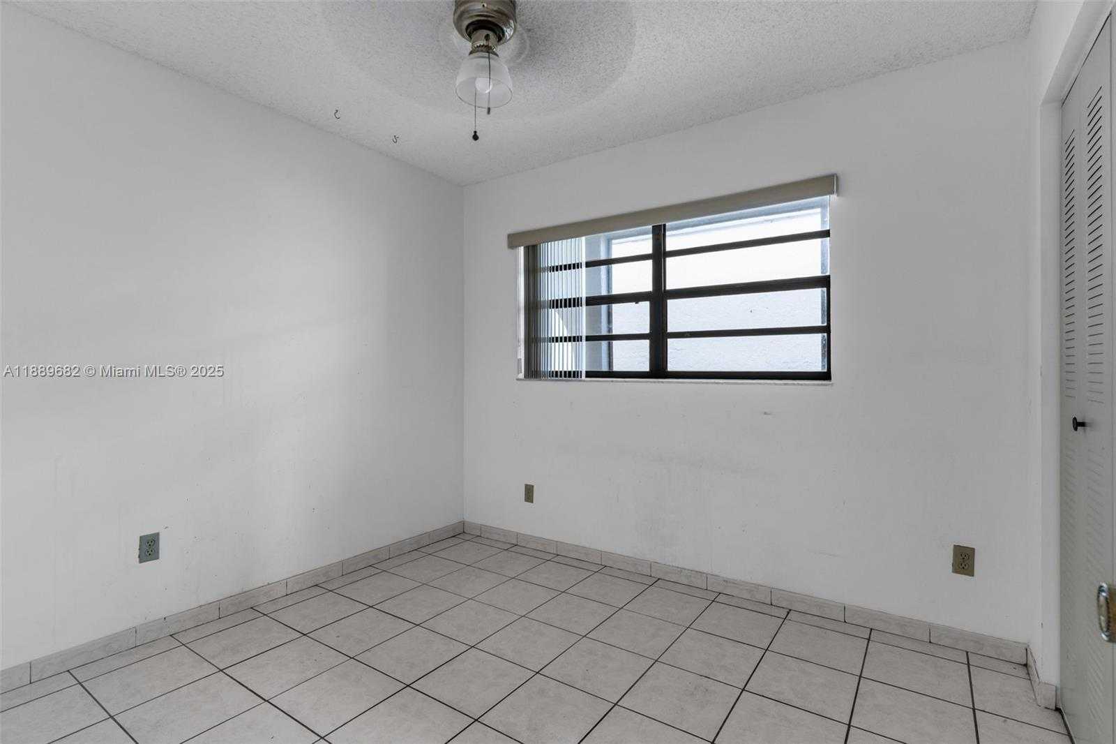 Small Image of 18370 MEDITERRANEAN BLVD #1-25, Hialeah Number 8