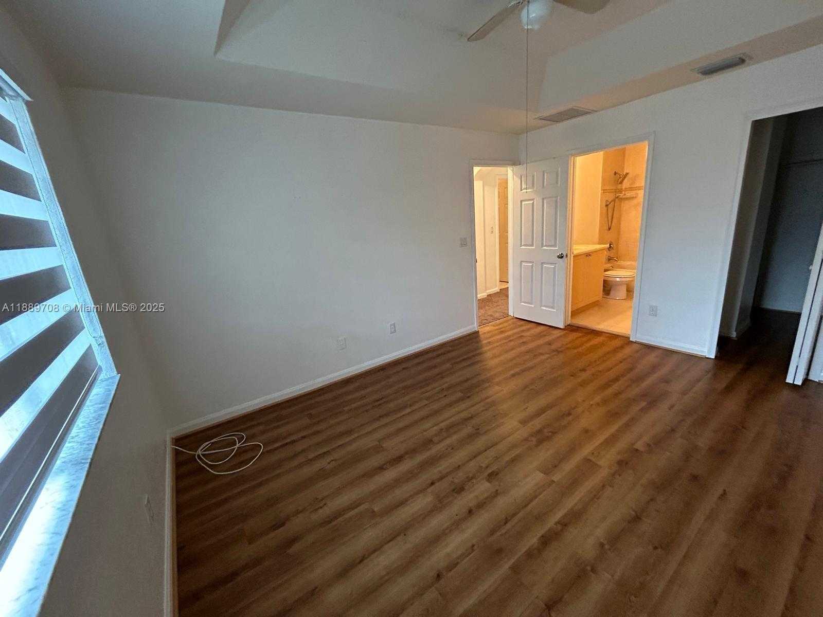 Small Image of 1406 SOUTH EAST 26TH CT #311, Homestead Number 17