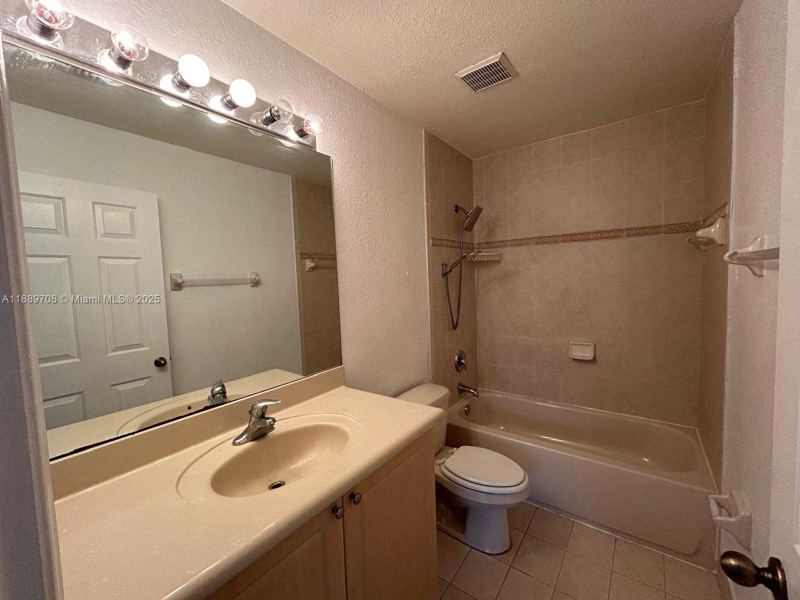 Small Image of 1406 SOUTH EAST 26TH CT #311, Homestead Number 18