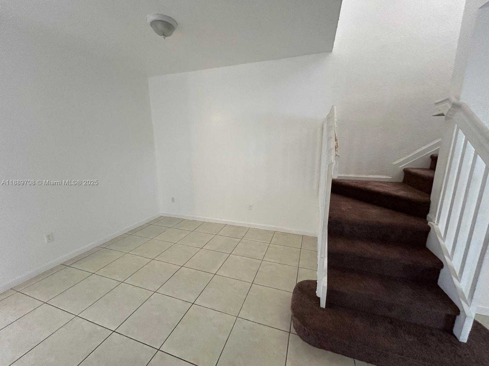 Small Image of 1406 SOUTH EAST 26TH CT #311, Homestead Number 5