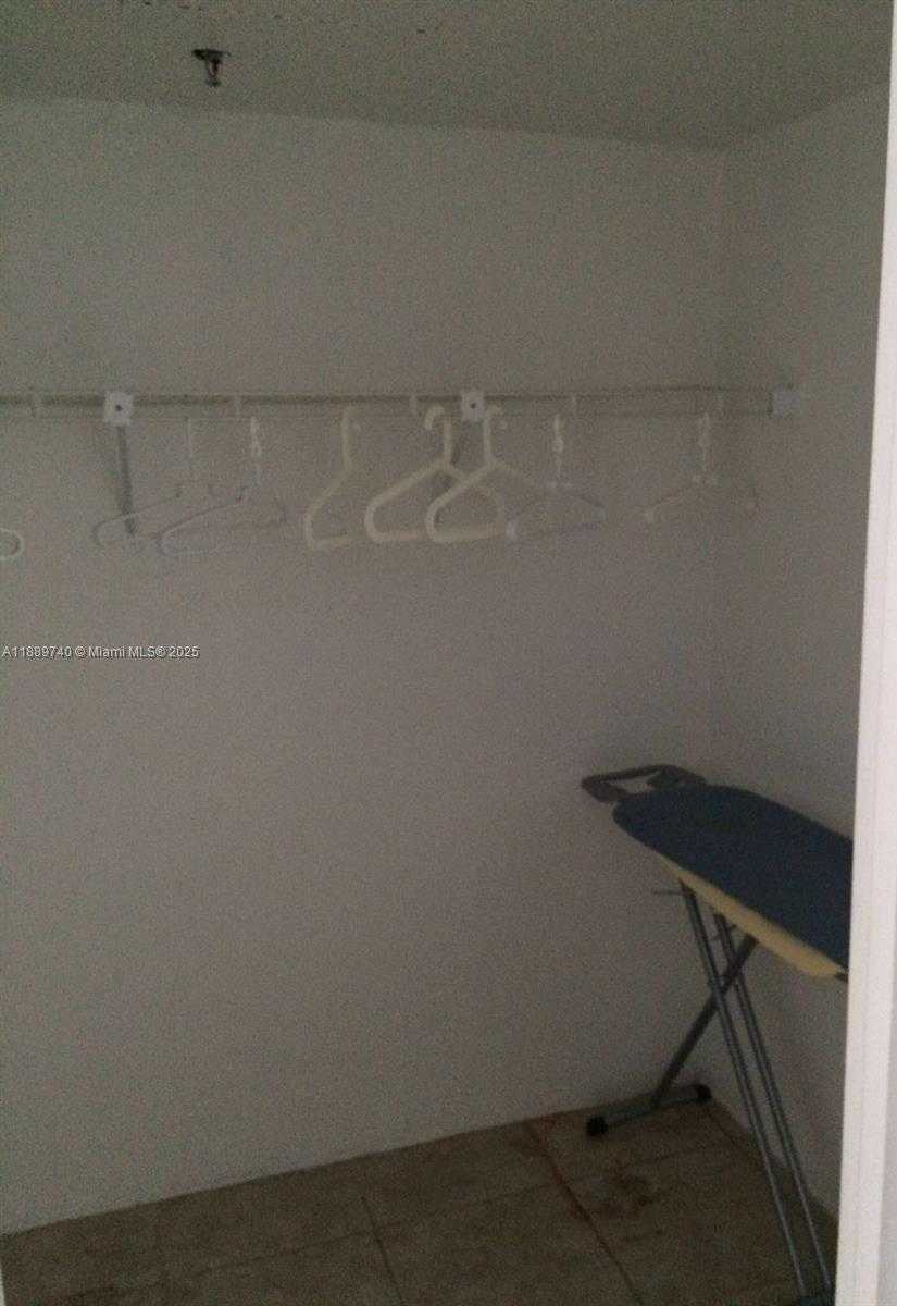 Small Image of 6345 COLLINS AVE #937, Miami Beach Number 17