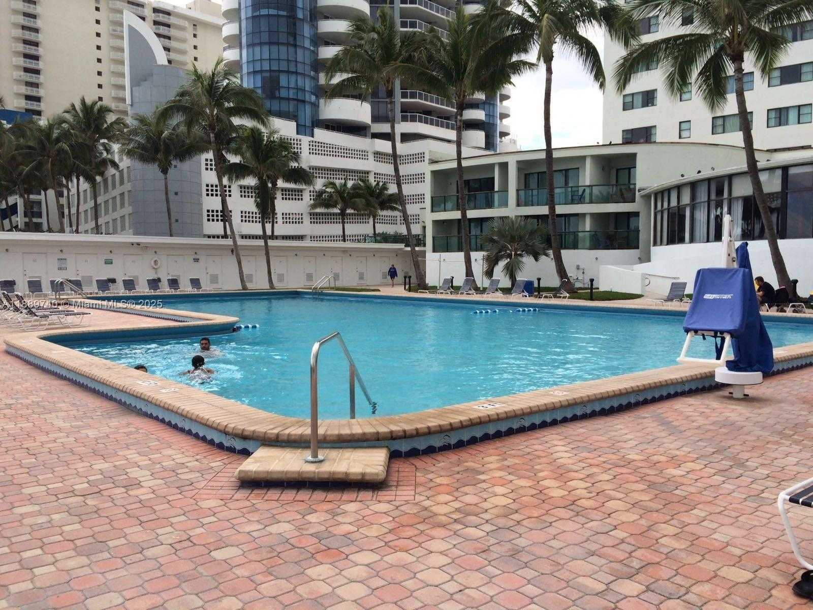 Small Image of 6345 COLLINS AVE #937, Miami Beach Number 22