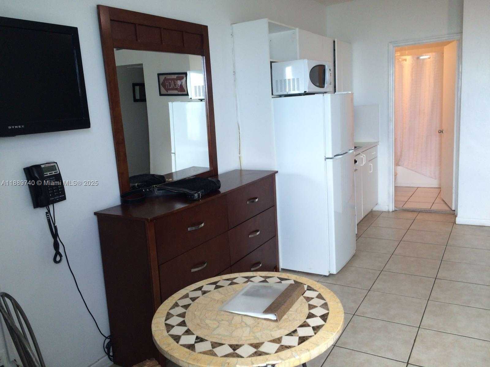 Small Image of 6345 COLLINS AVE #937, Miami Beach Number 8