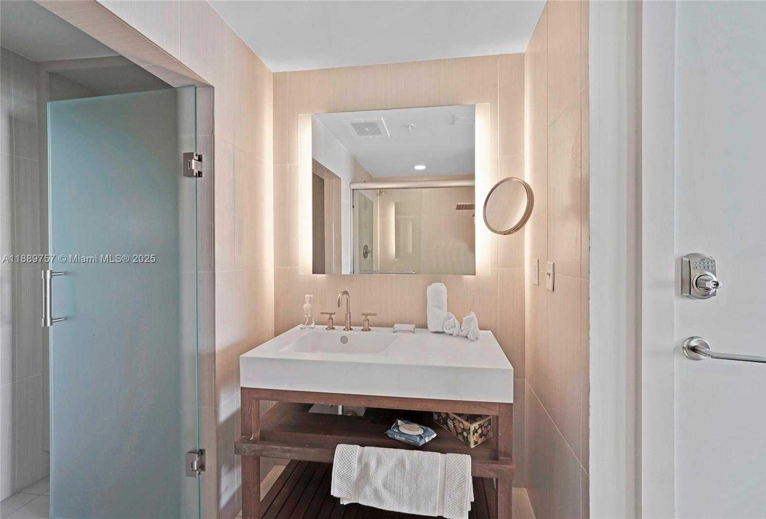 Small Image of 3101 BAYSHORE DR #1704, Fort Lauderdale Number 20
