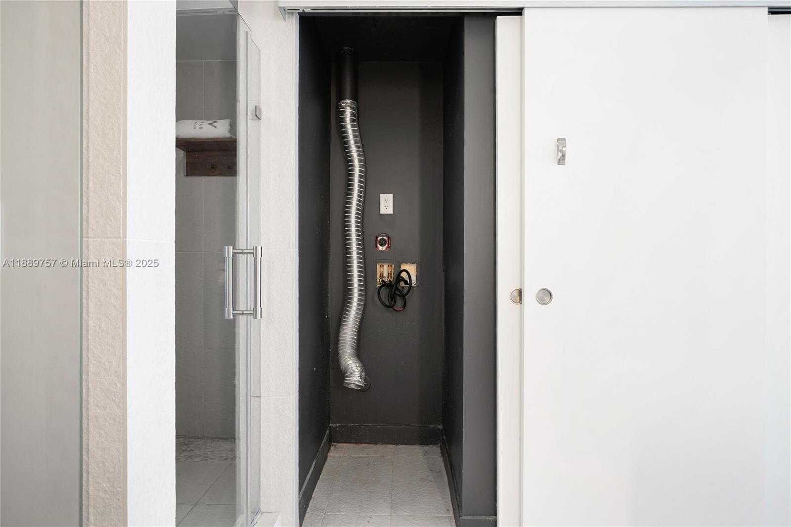 Small Image of 3101 BAYSHORE DR #1704, Fort Lauderdale Number 30