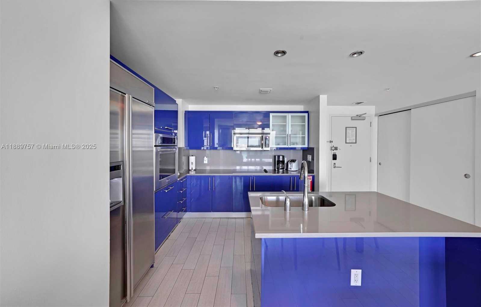 Small Image of 3101 BAYSHORE DR #1704, Fort Lauderdale Number 5