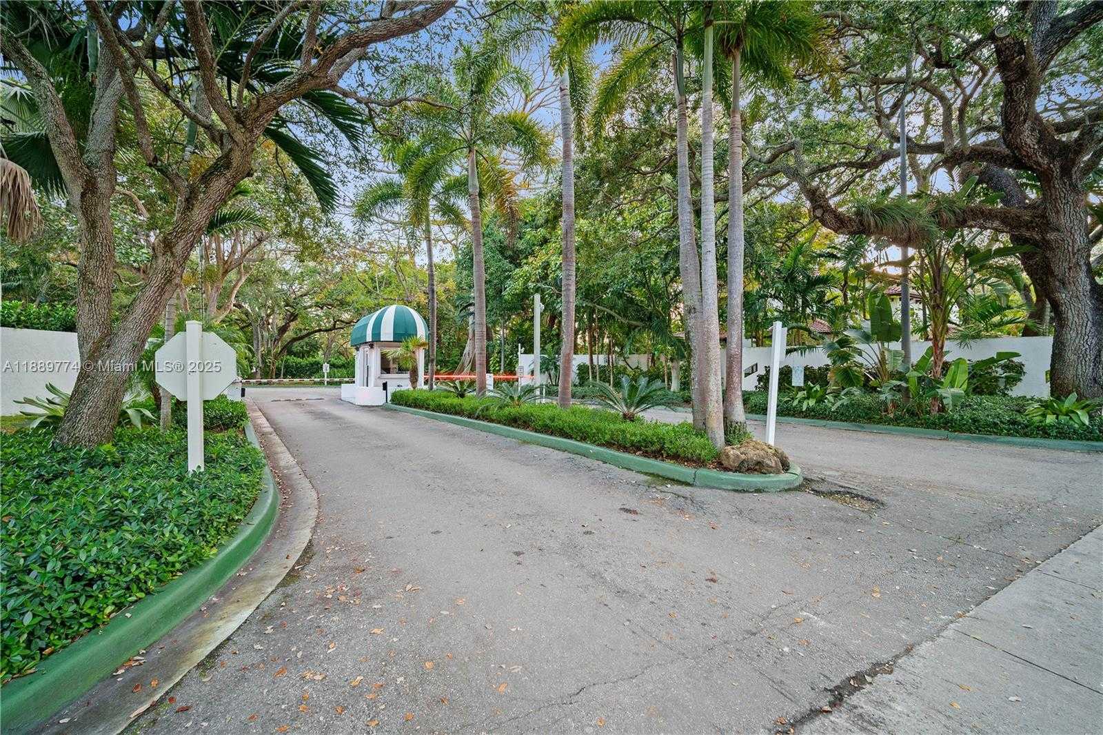 Small Image of 770 NORTH EAST 69TH ST #2H, Miami Number 36