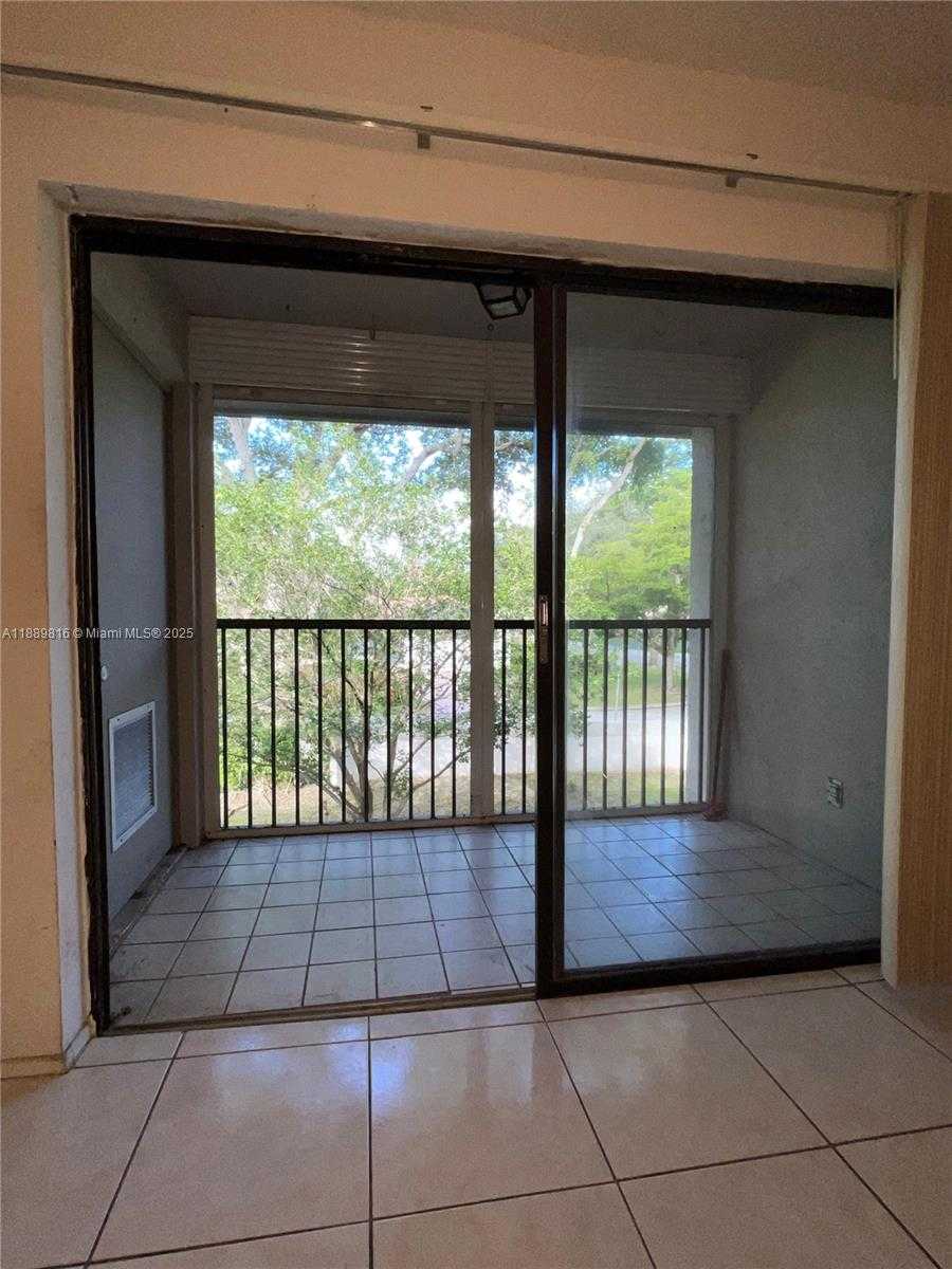 Small Image of 9537 SOUTH WEST 1ST CT #9537, Coral Springs Number 11