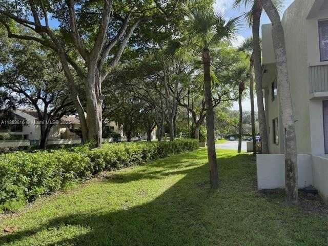 Small Image of 9537 SOUTH WEST 1ST CT #9537, Coral Springs Number 4
