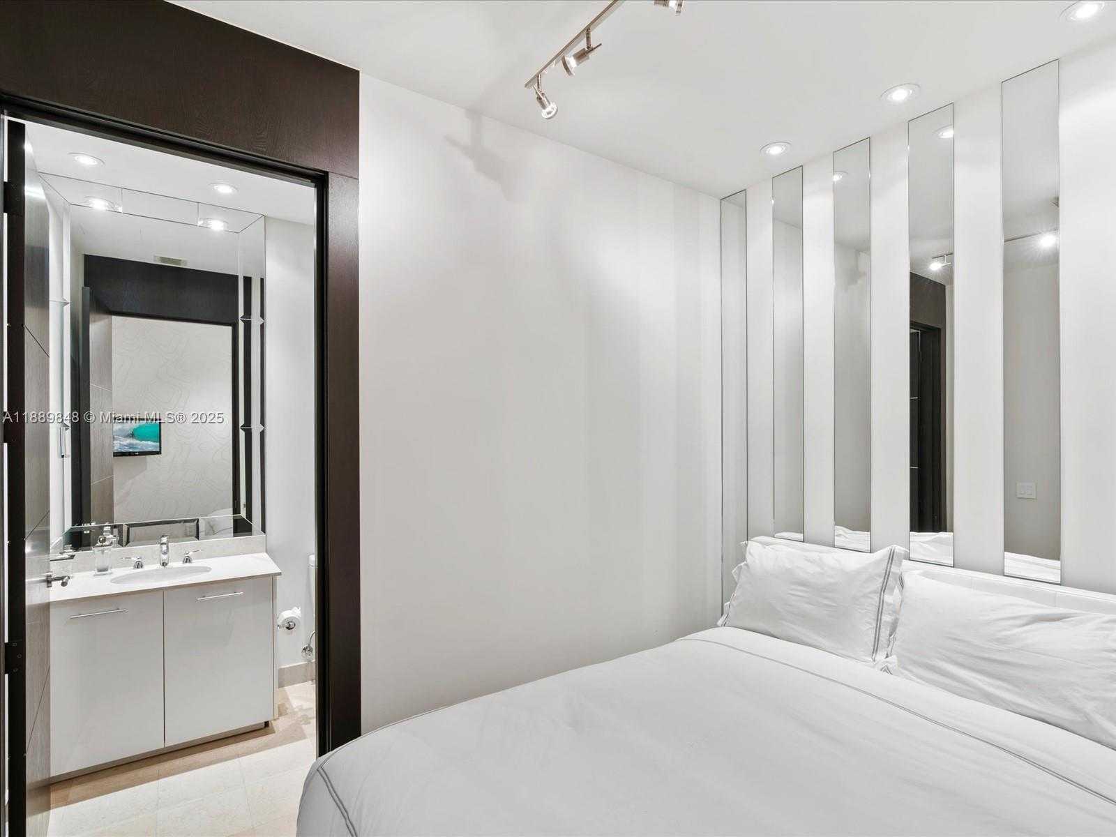 Small Image of 2711 SOUTH OCEAN DR #4005, Hollywood Number 34