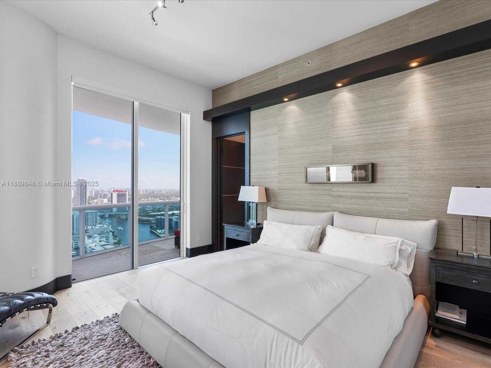 Small Image of 2711 SOUTH OCEAN DR #4005, Hollywood Number 42