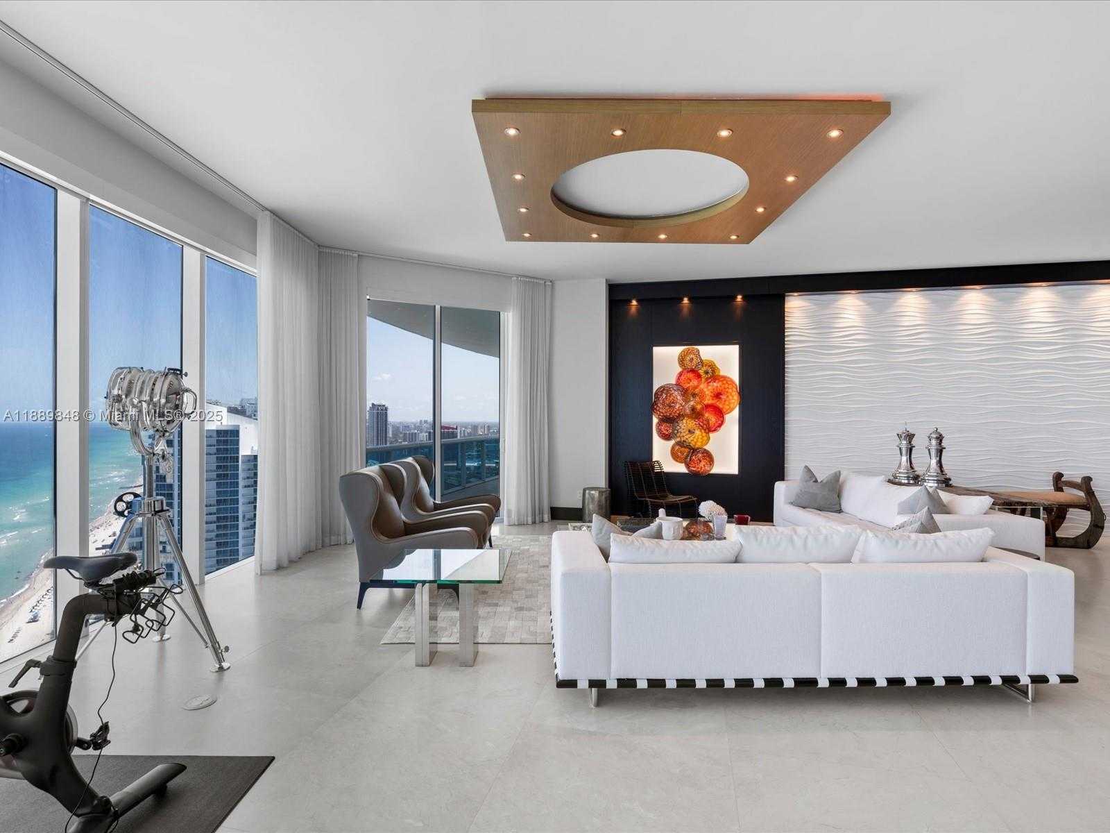 Small Image of 2711 SOUTH OCEAN DR #4005, Hollywood Number 9