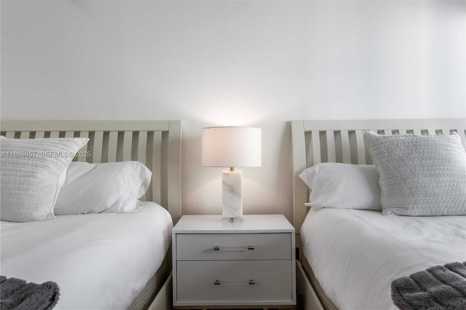 Imagen de Pequeño Objeto