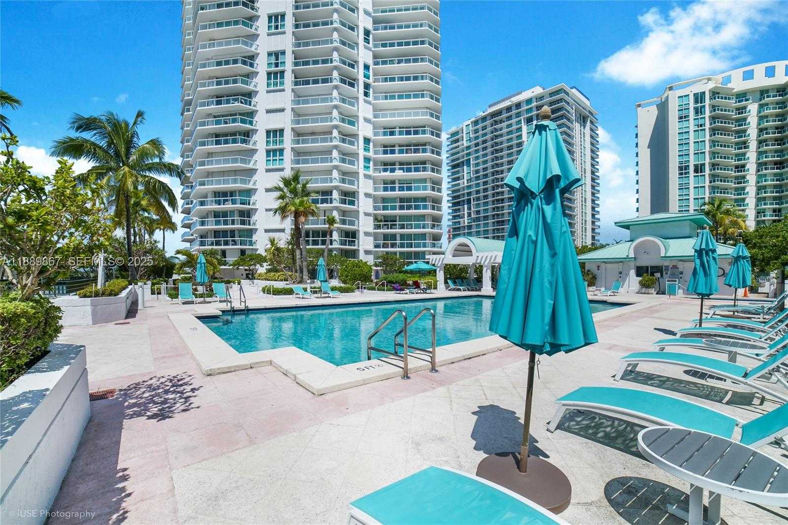 Imagen de Pequeño Objeto