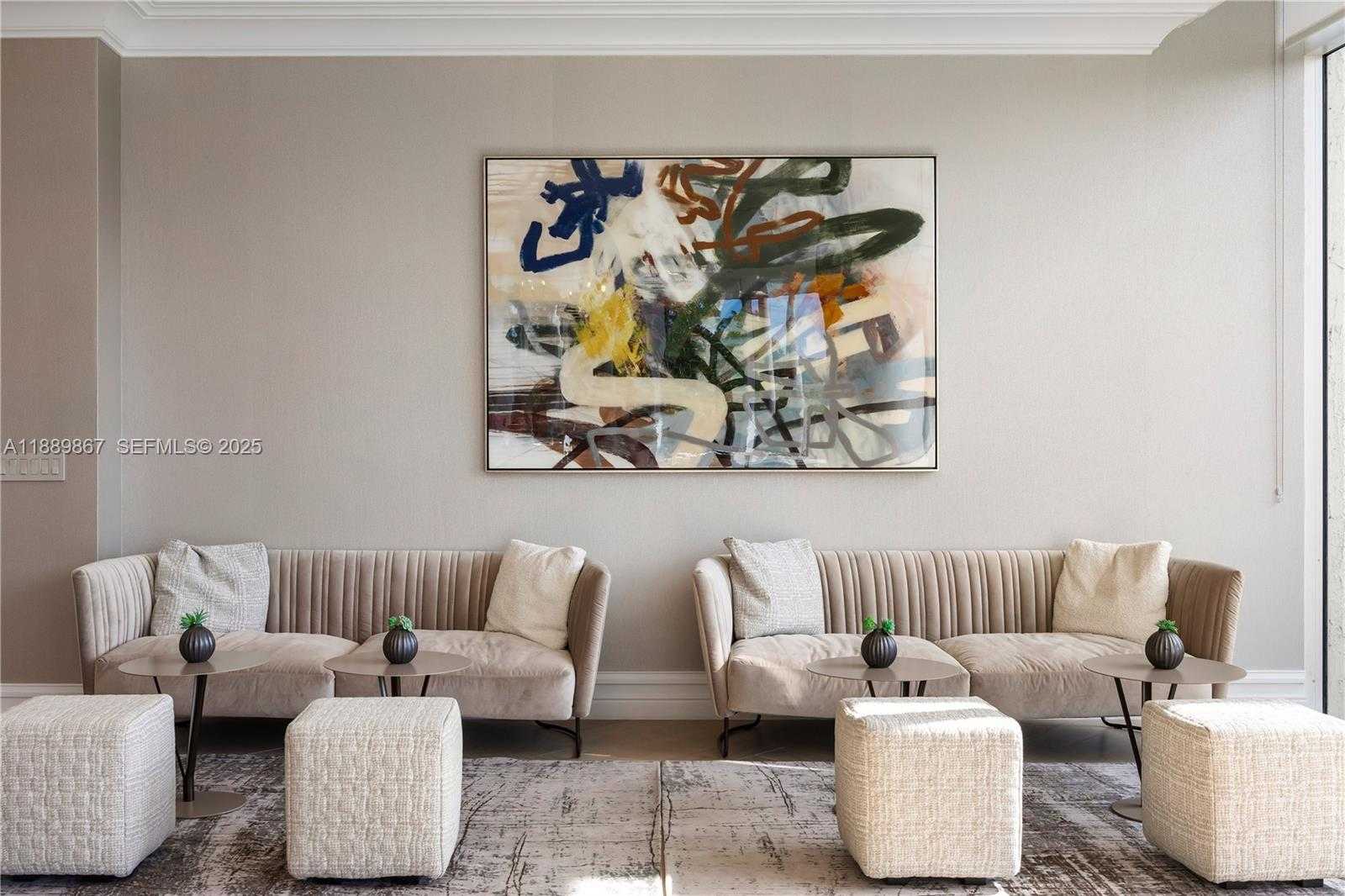 Imagen de Pequeño Objeto