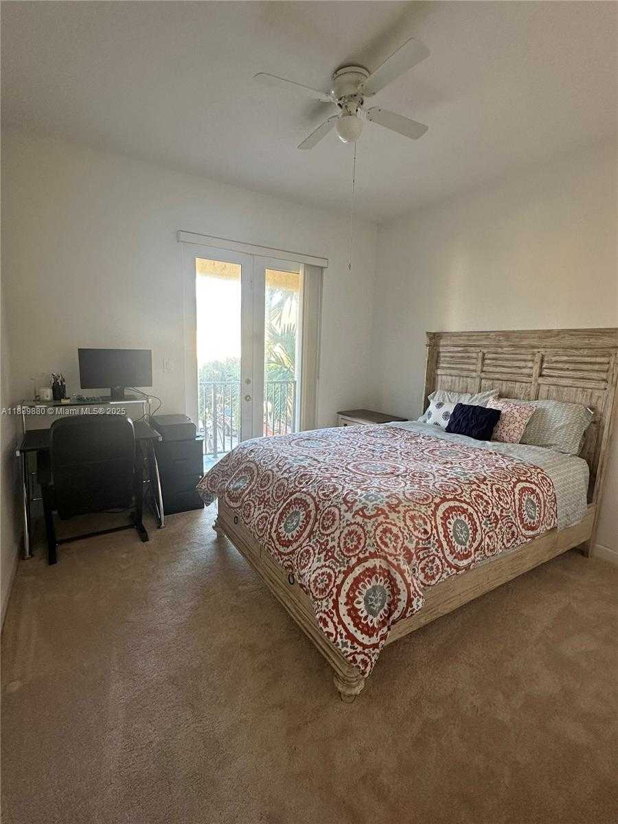 Small Image of 13261 SOUTH WEST 127TH CT, Miami Number 14