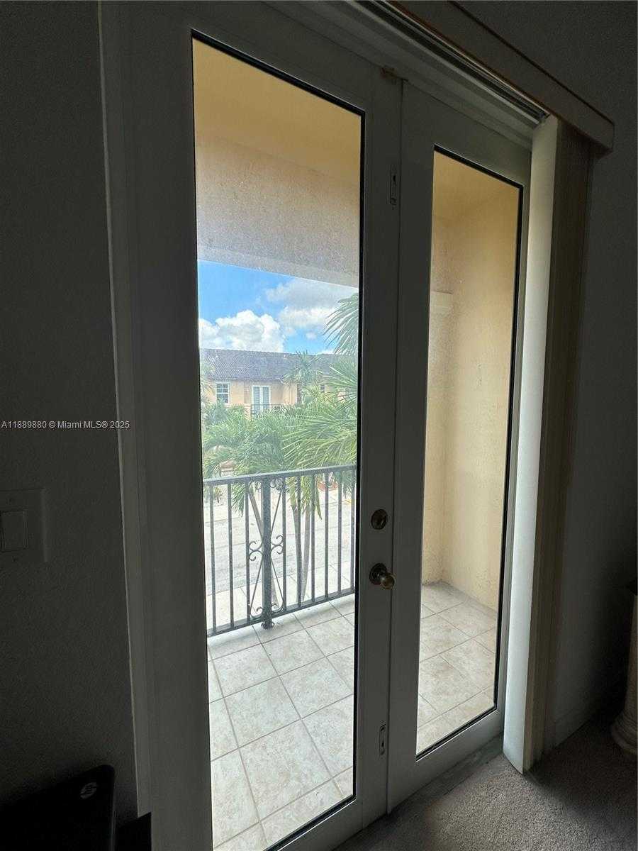Small Image of 13261 SOUTH WEST 127TH CT, Miami Number 15