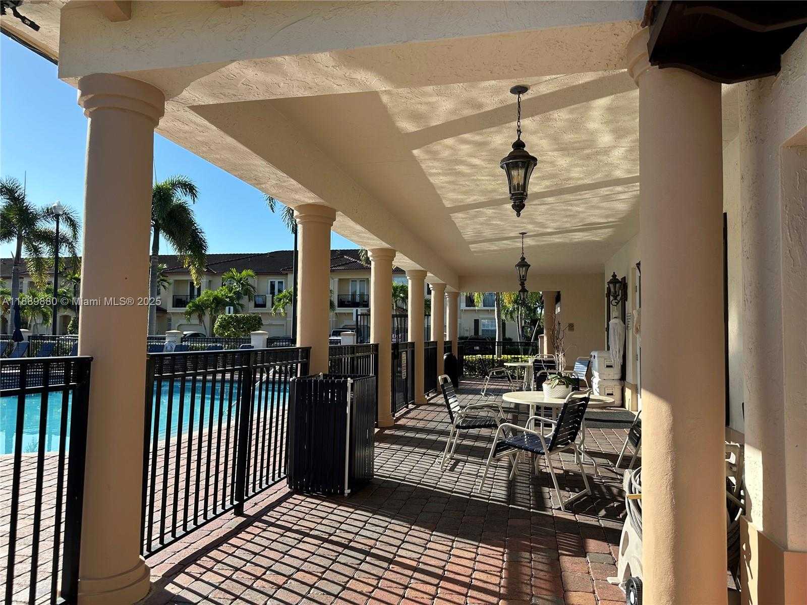 Small Image of 13261 SOUTH WEST 127TH CT, Miami Number 27