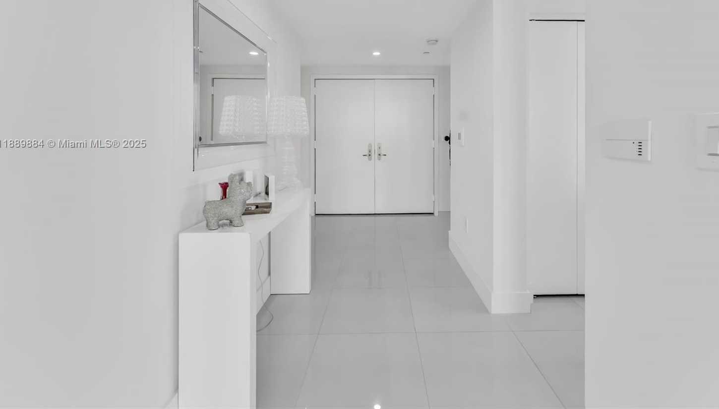Small Image of 1331 BRICKELL BAY DR #502, Miami Number 23