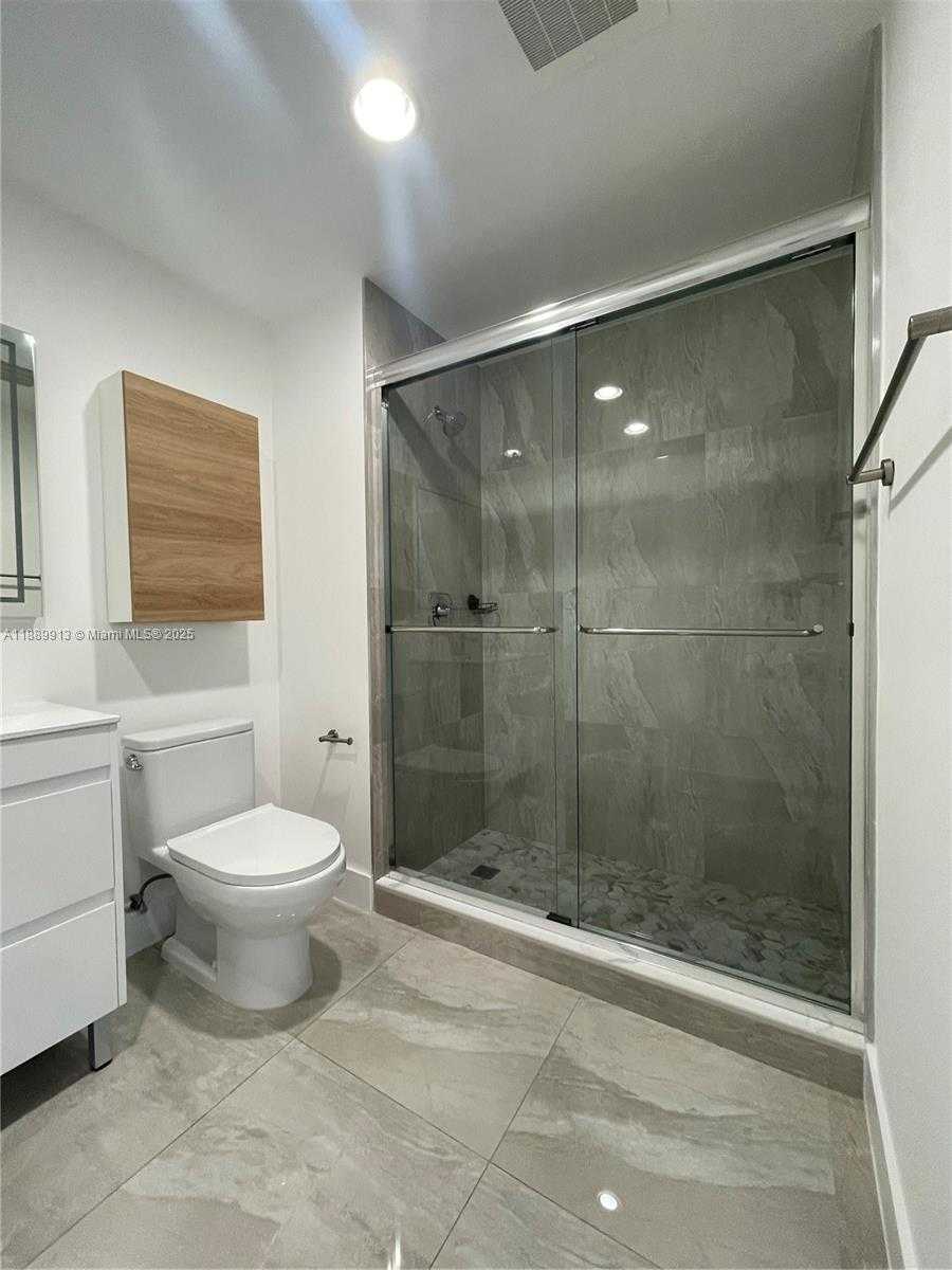 Small Image of 10 ARAGON AVE #1412, Coral Gables Number 10