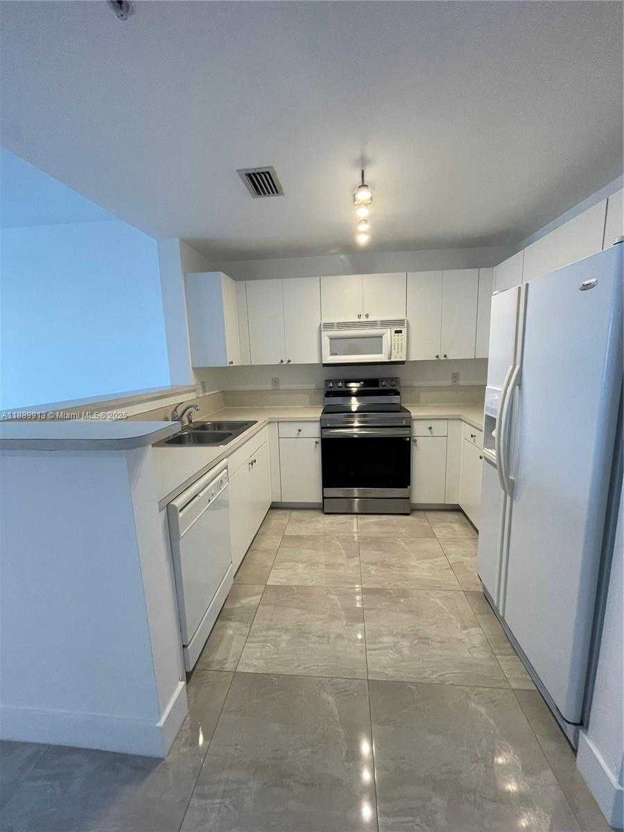 Small Image of 10 ARAGON AVE #1412, Coral Gables Number 3