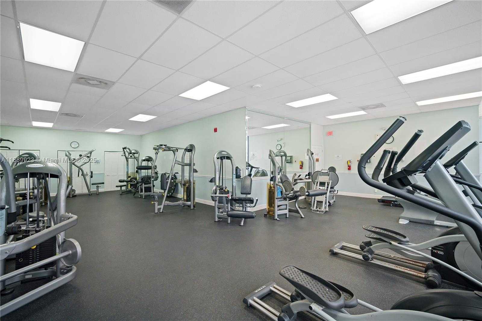 Small Image of 2301 SOUTH OCEAN DR #907, Hollywood Number 24