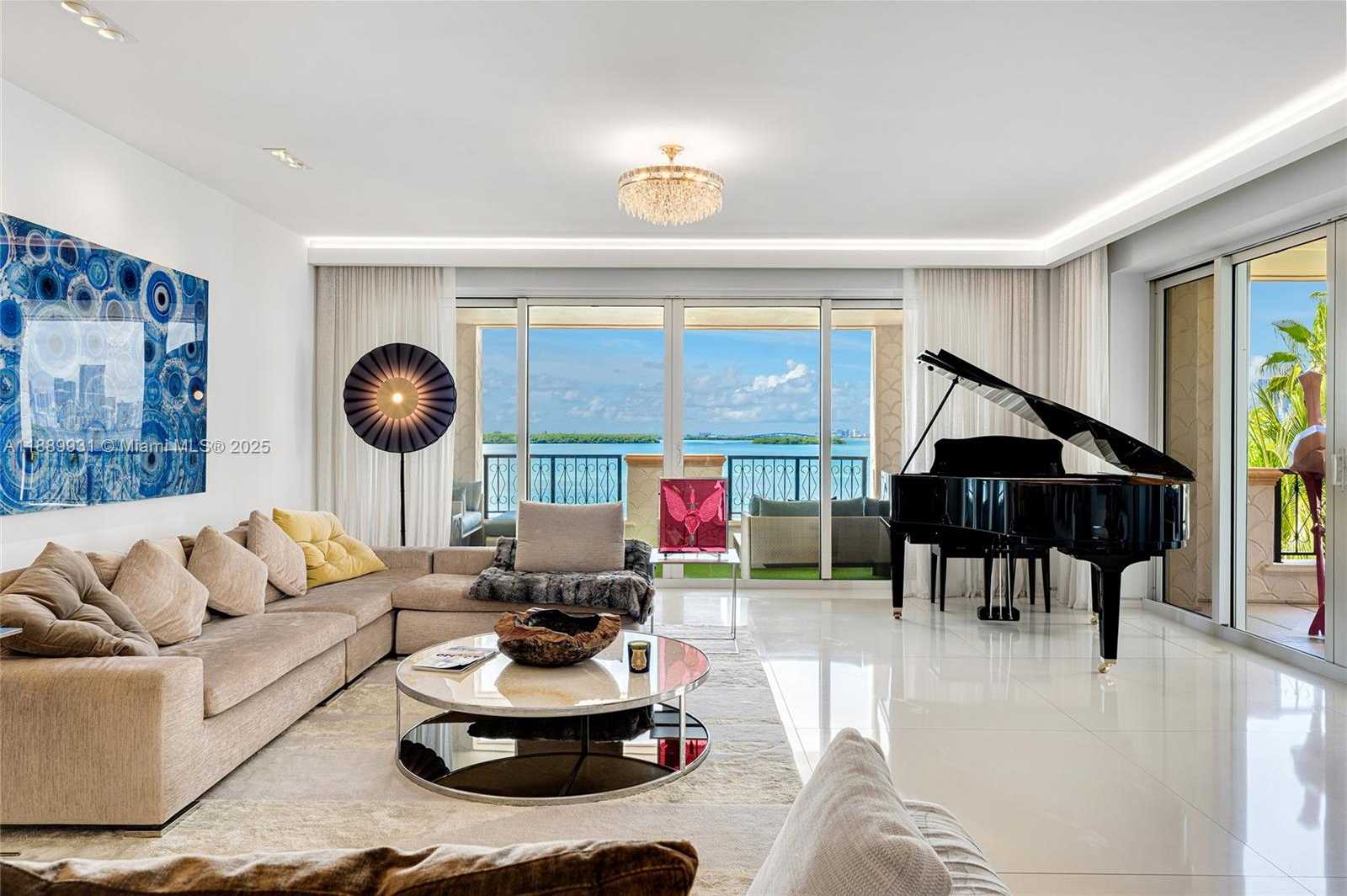 Small Image of 5134 FISHER ISLAND DR #5134, Miami Beach Number 2