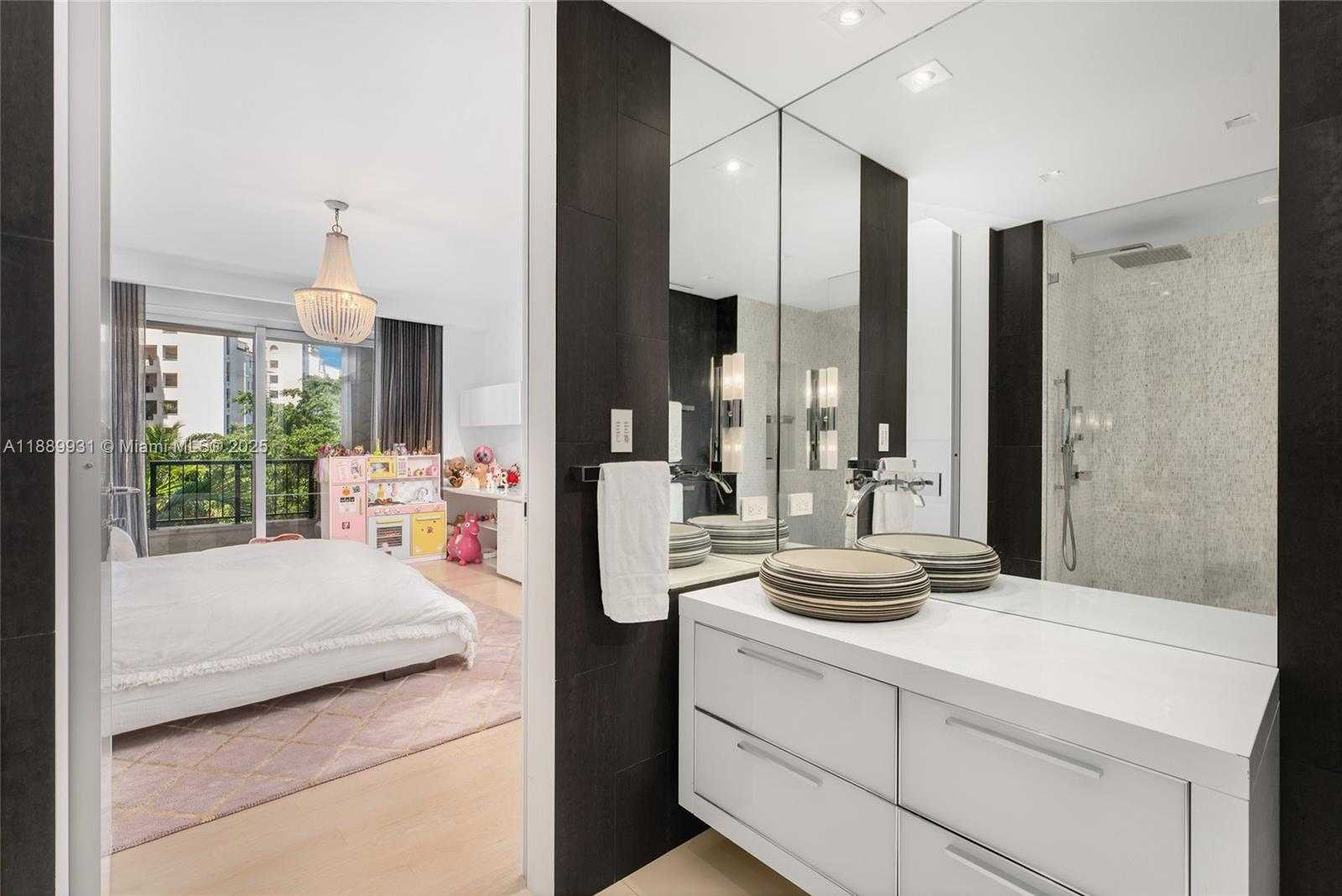 Small Image of 5134 FISHER ISLAND DR #5134, Miami Beach Number 40