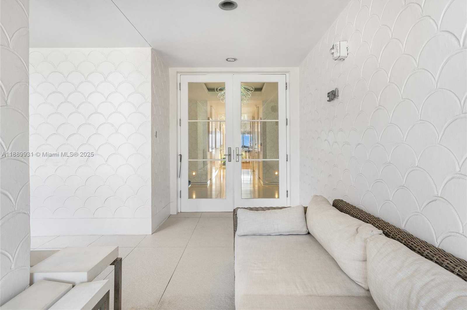 Small Image of 5134 FISHER ISLAND DR #5134, Miami Beach Number 44