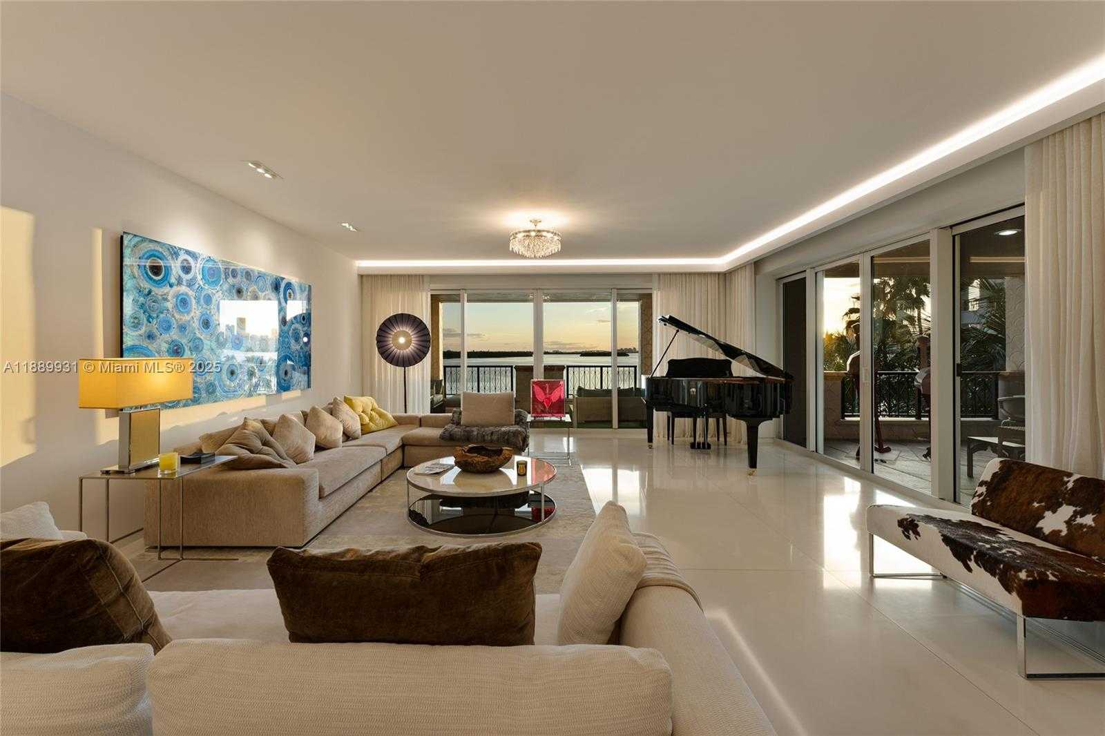 Small Image of 5134 FISHER ISLAND DR #5134, Miami Beach Number 7