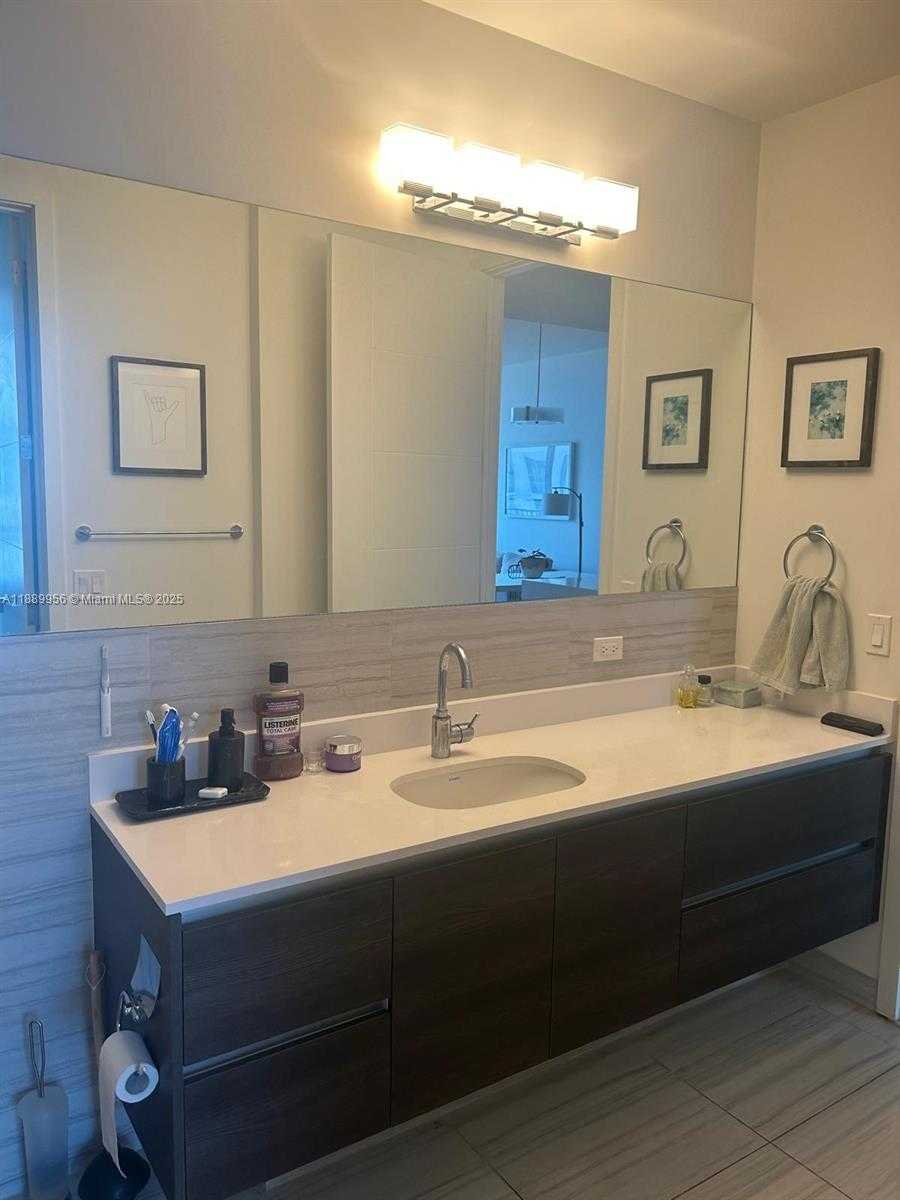 Small Image of 301 ALTARA AVE #LPH903, Coral Gables Number 12
